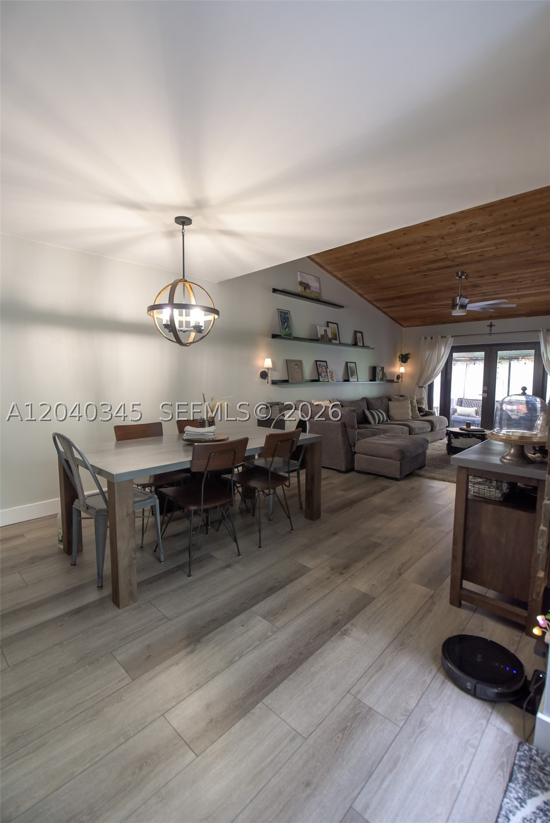 MAPLELEAF PATIO VILLAS AT - Residential