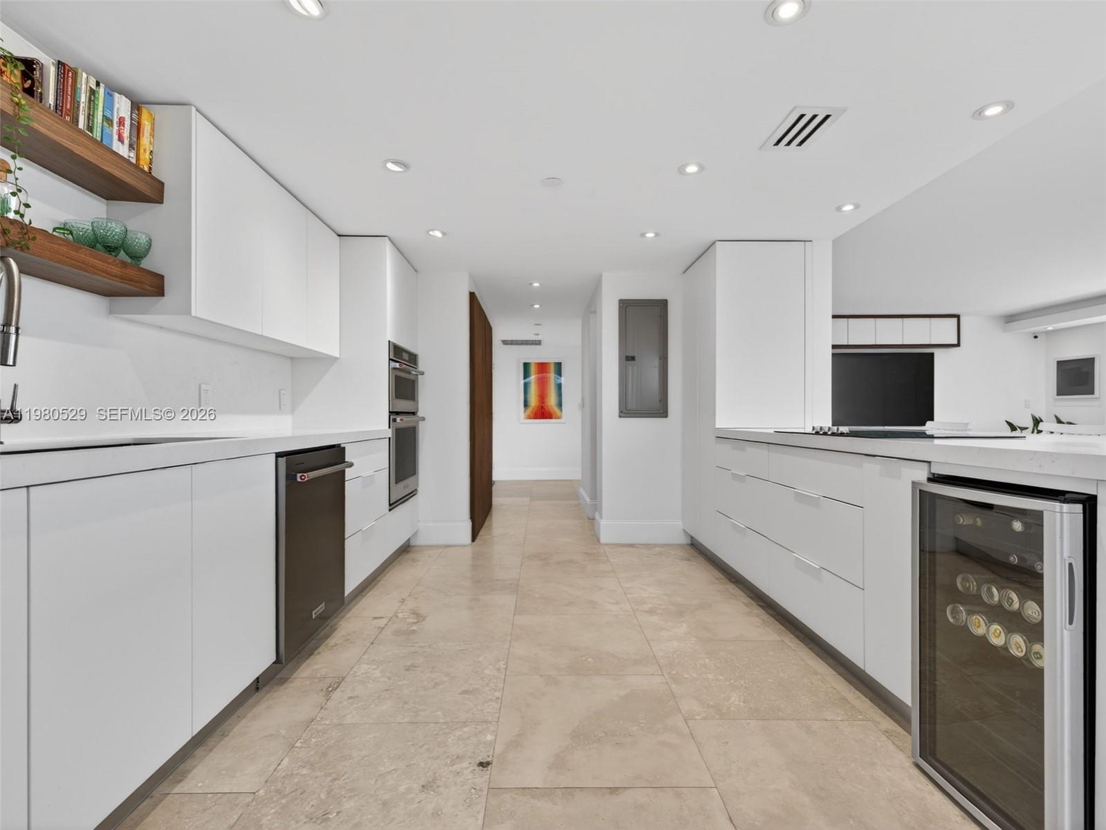 JOCKEY CLUB III CONDO - Residential