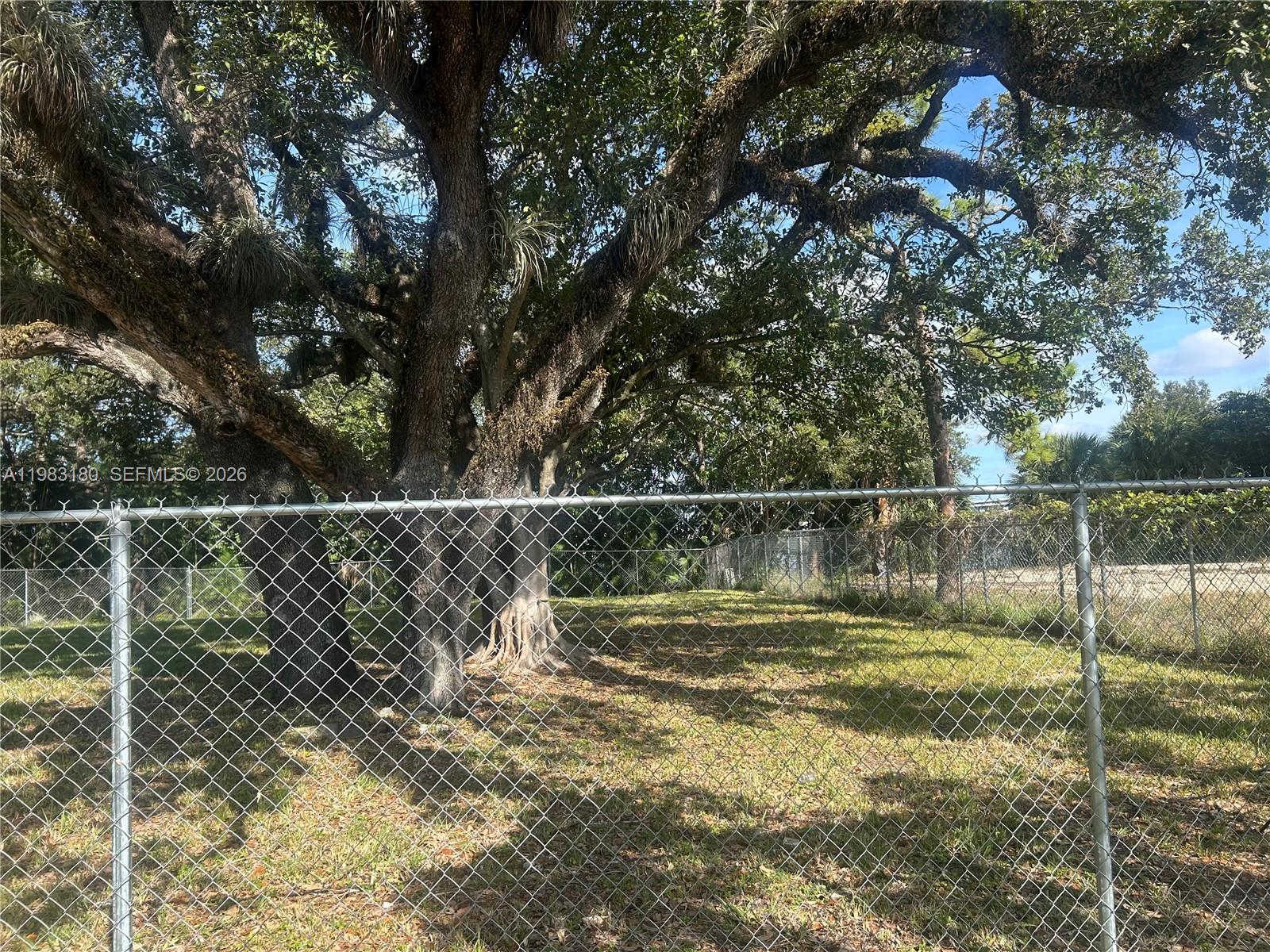 RAVENSWOOD 26TH AVE FLL A - Land