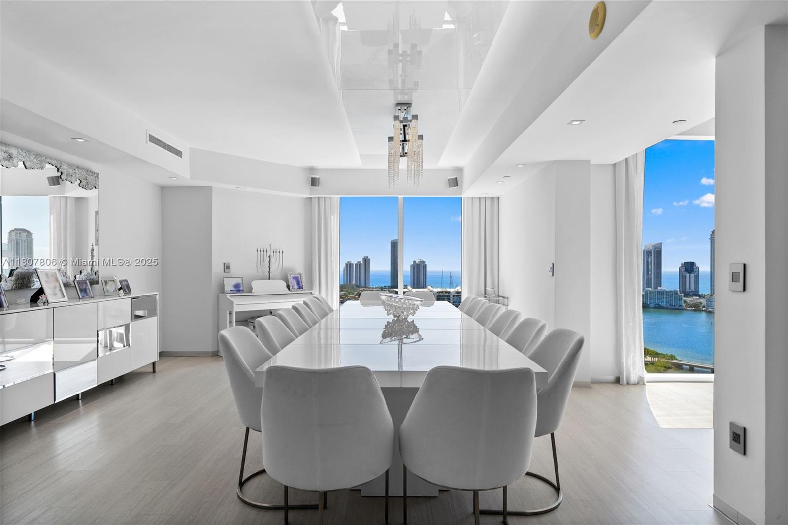 THE PENINSULA II CONDO - Residential