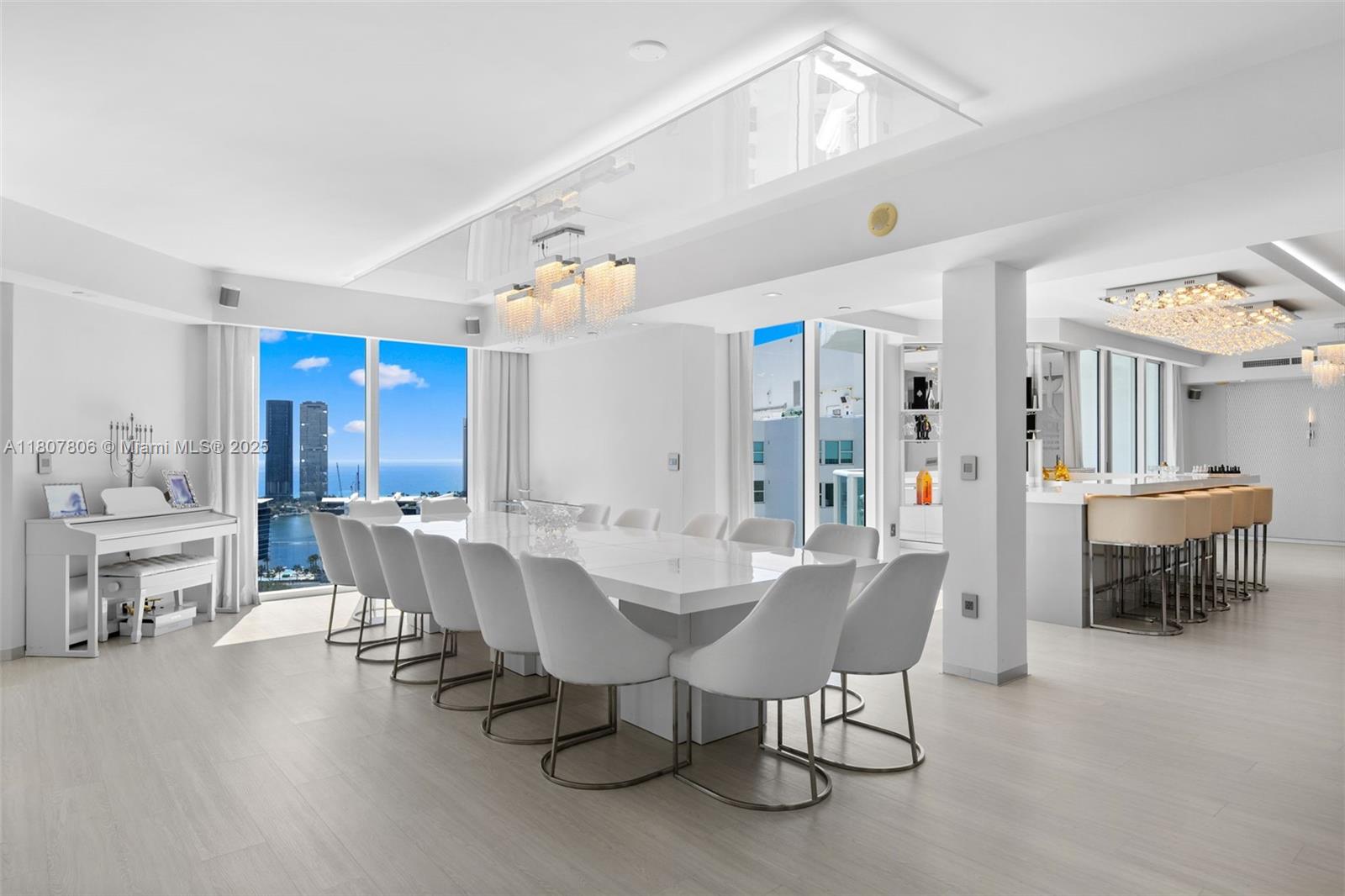 THE PENINSULA II CONDO - Residential