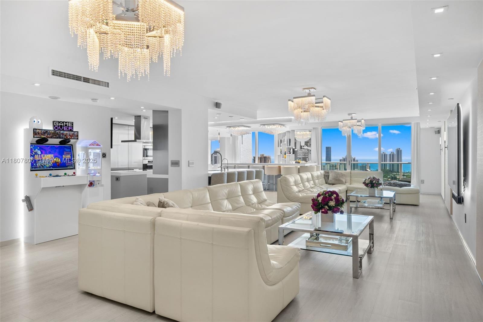 THE PENINSULA II CONDO - Residential