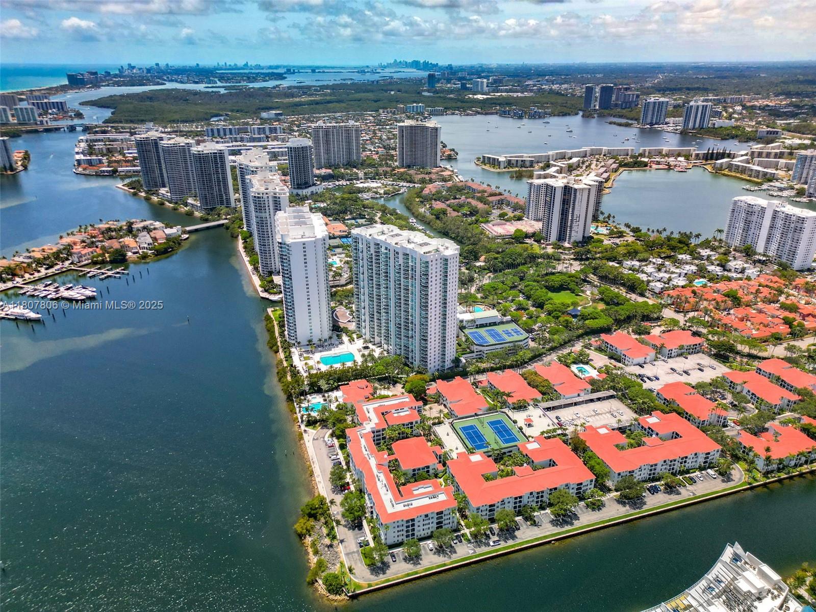 THE PENINSULA II CONDO - Residential