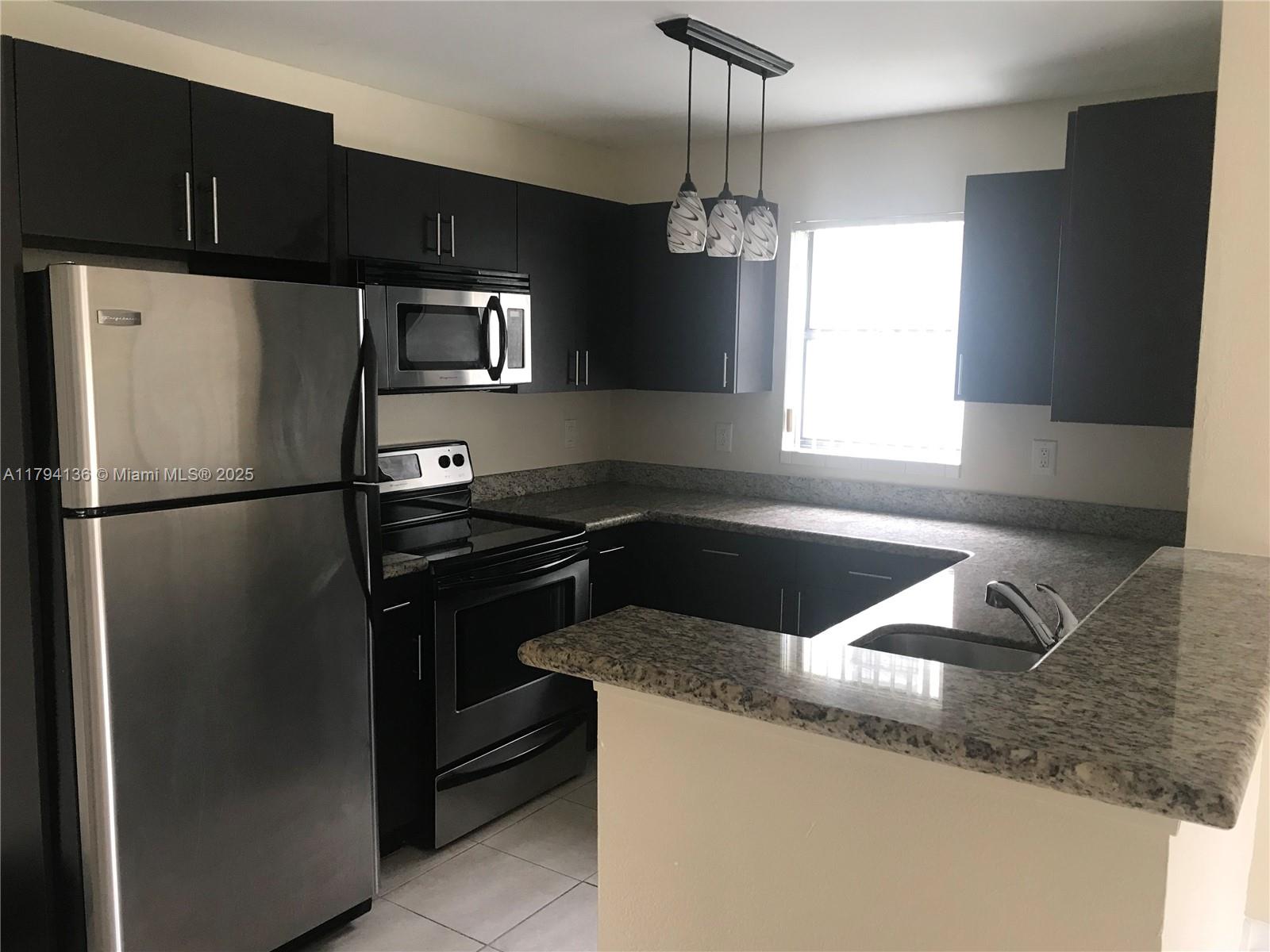 PRESERVE AT AVERY LAKES - Residential Lease