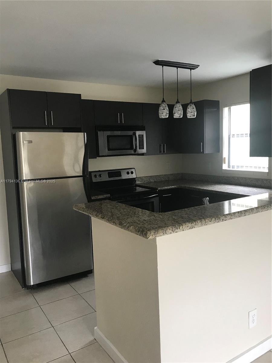 PRESERVE AT AVERY LAKES - Residential Lease