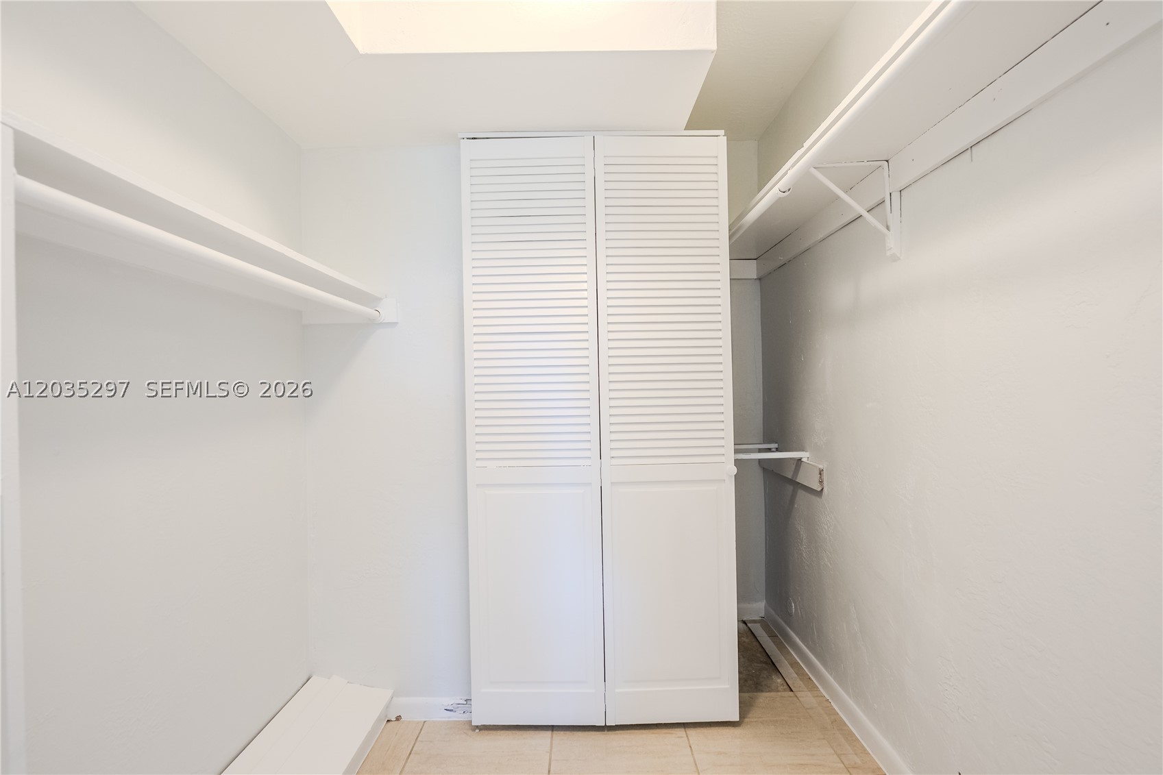 STRAND PLAZA CONDO - Residential