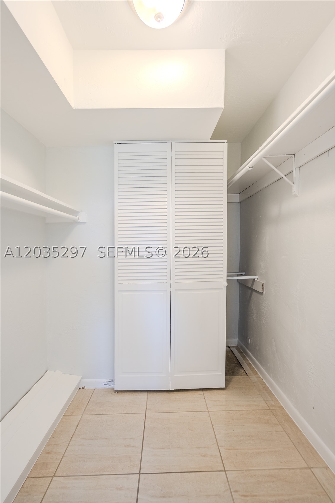 STRAND PLAZA CONDO - Residential