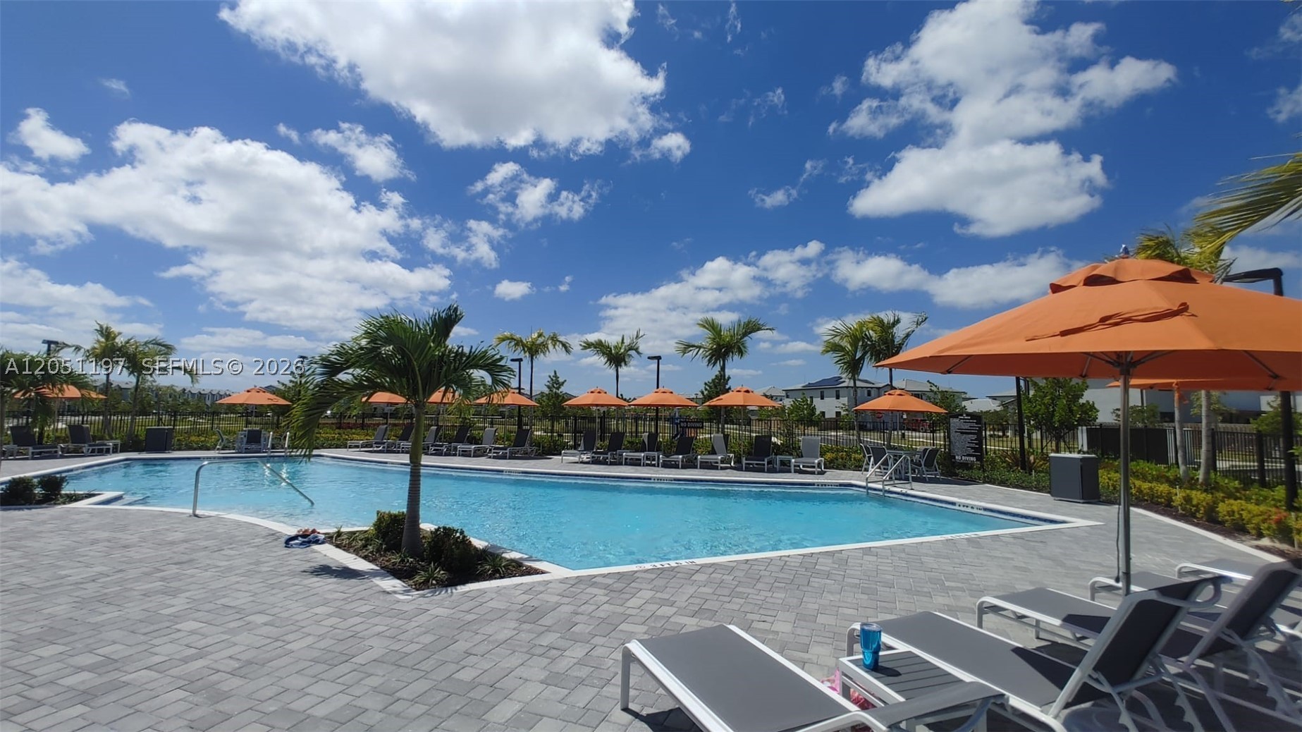PINE ISLE - Residential
