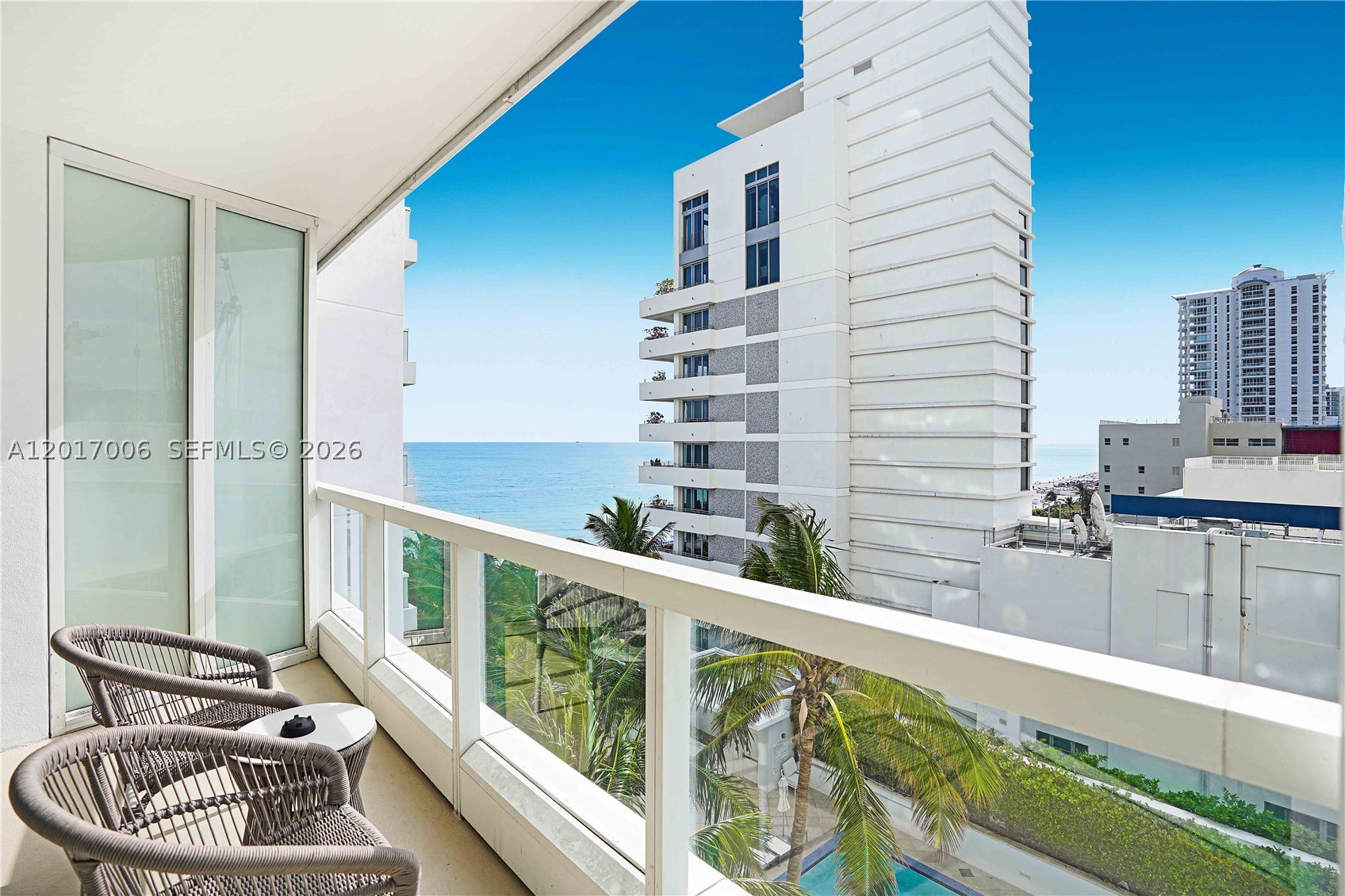 FONTAINEBLEAU III OCEAN C - Residential