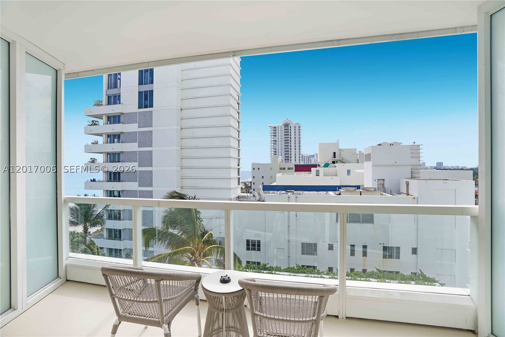FONTAINEBLEAU III OCEAN C - Residential