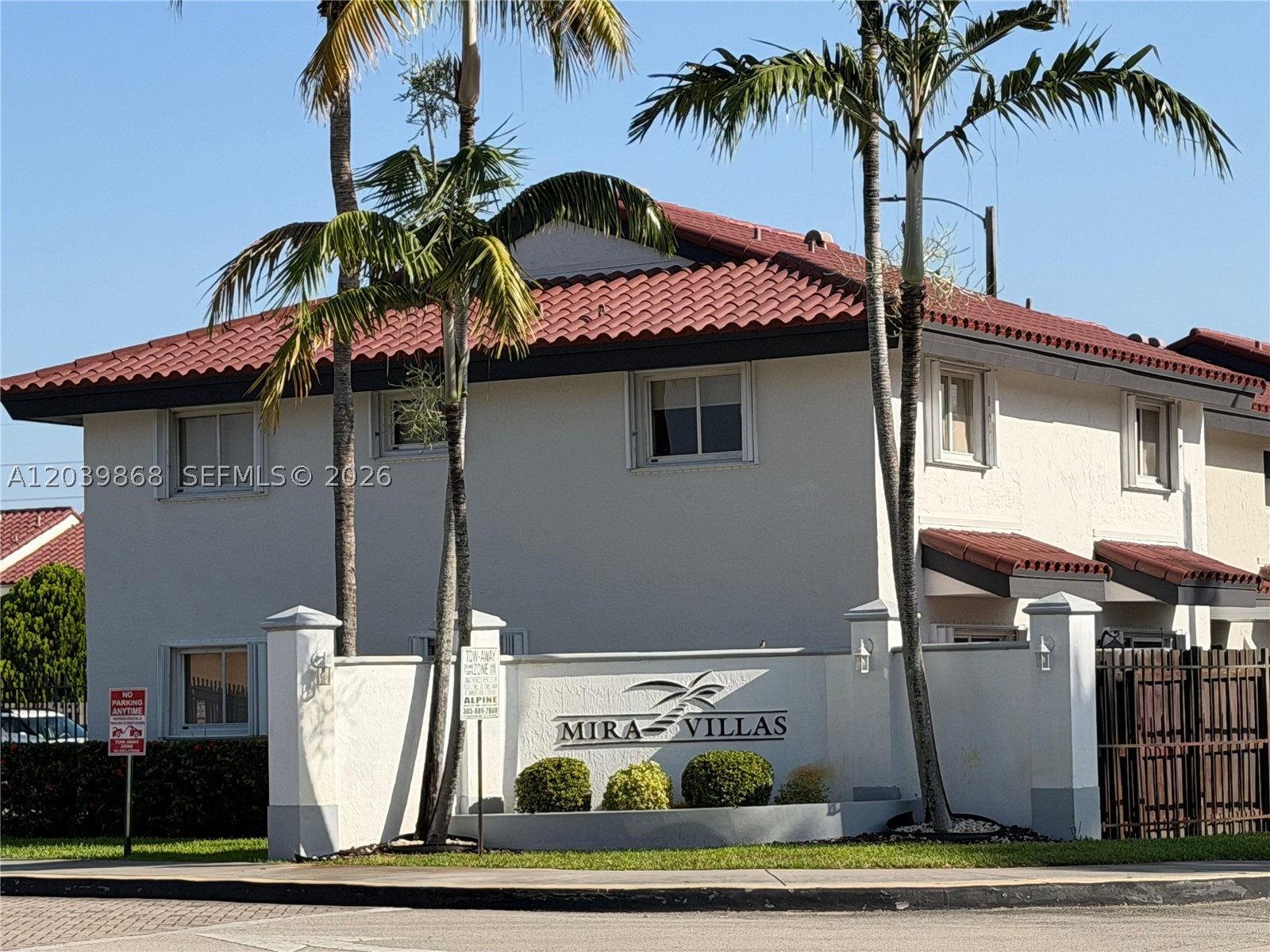Motivated sellers! Beautiful 2BR/1.5BA townhouse in the gated community of Mira Villas featuring a private fenced patio, spacious living areas, and a functional layout. Enjoy community amenities including a pool and clubhouse. Conveniently located near Miami International Airport, major highways, shopping, restaurants, and schools.First-time buyers or investors are welcome . Don't miss this opportunity. Schedule your showing today!