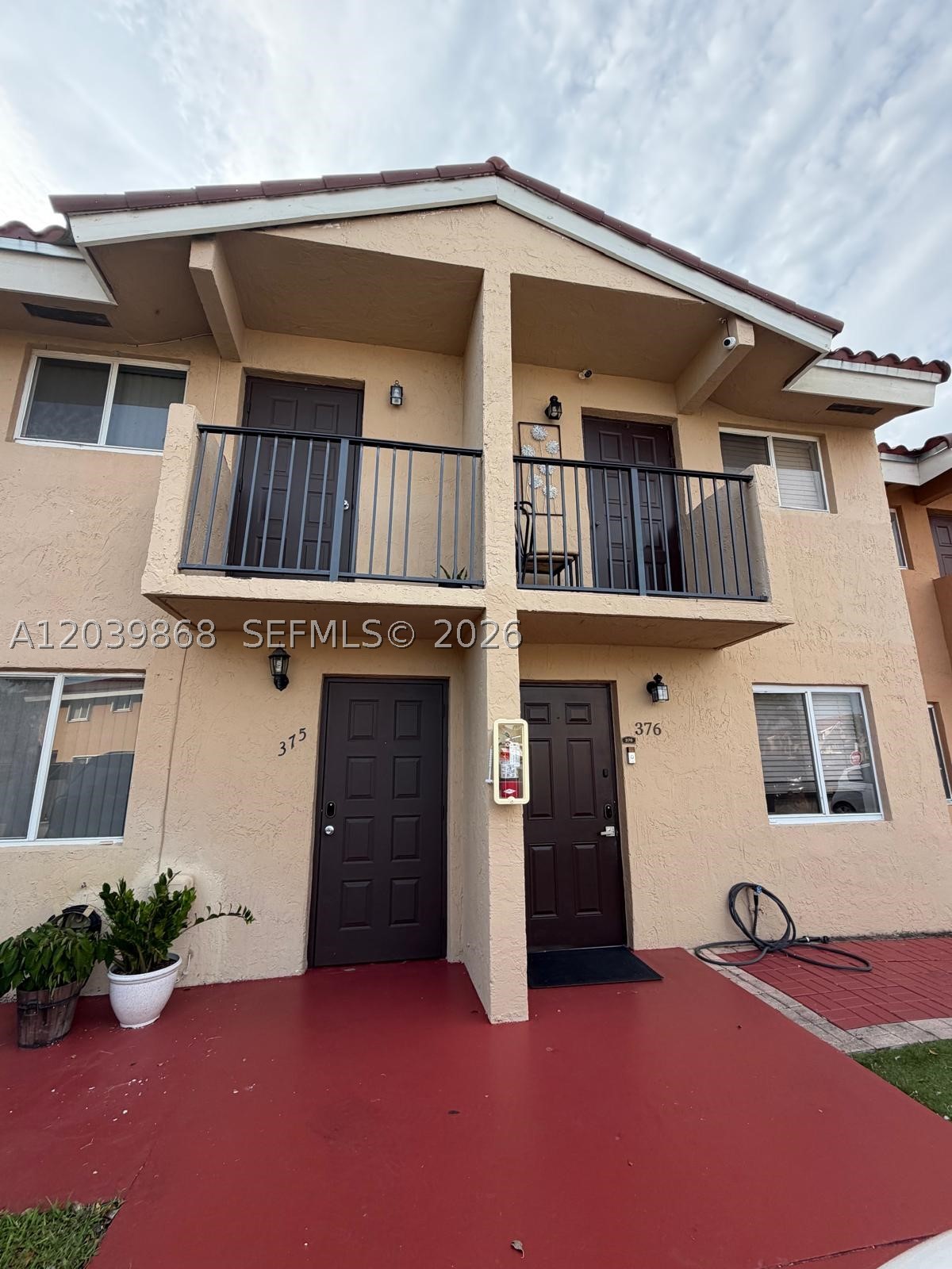 MIRA VILLAS CONDO - Residential