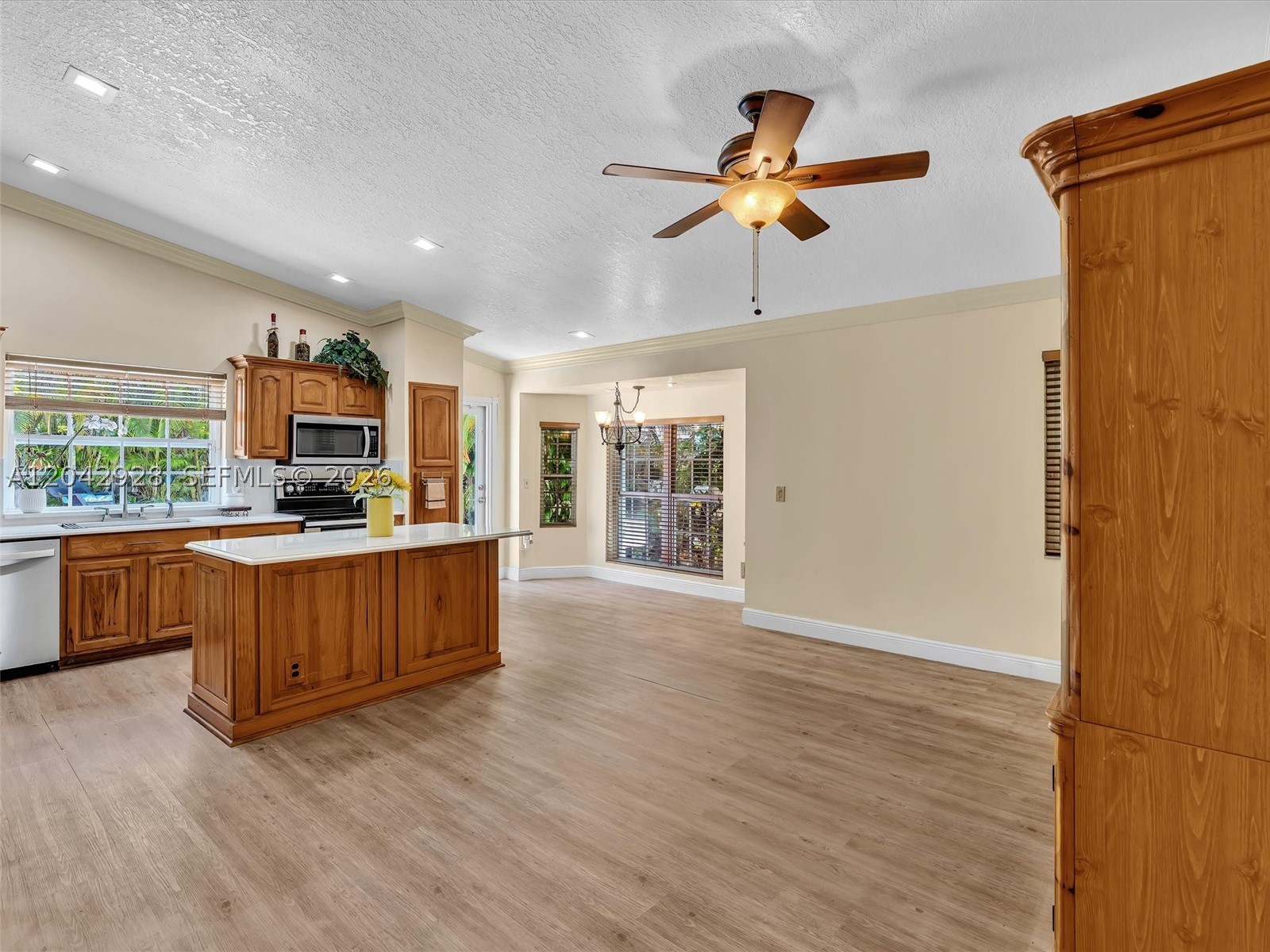 COUNTRY WALK PATIO HOMES - Residential