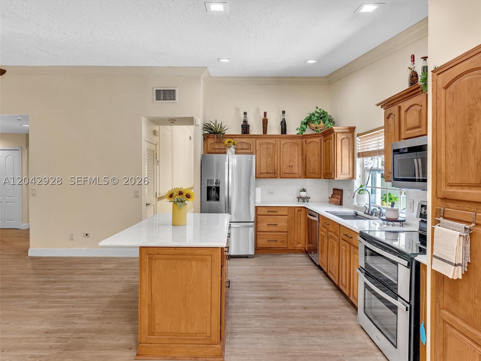 COUNTRY WALK PATIO HOMES - Residential