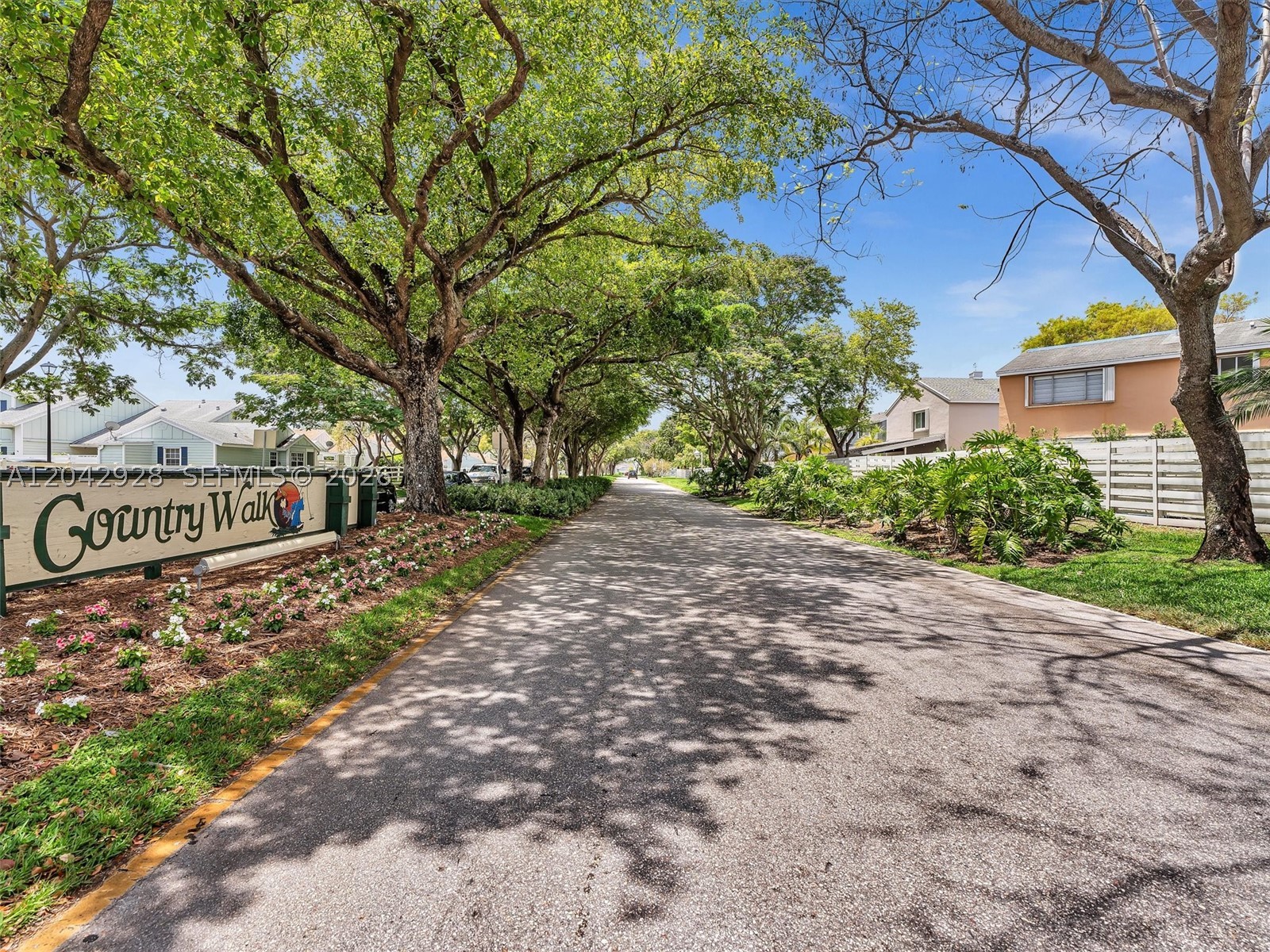 COUNTRY WALK PATIO HOMES - Residential