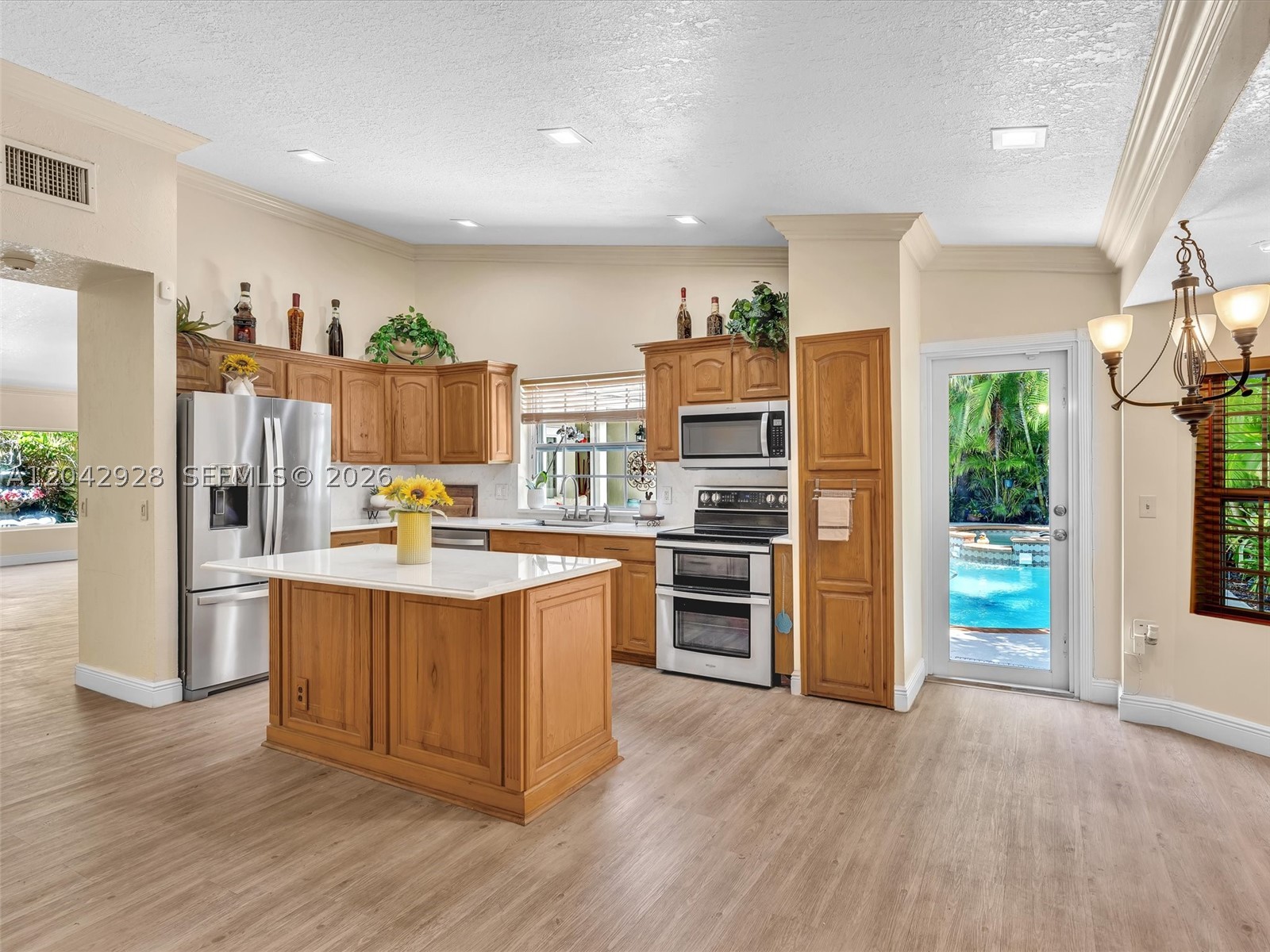 COUNTRY WALK PATIO HOMES - Residential