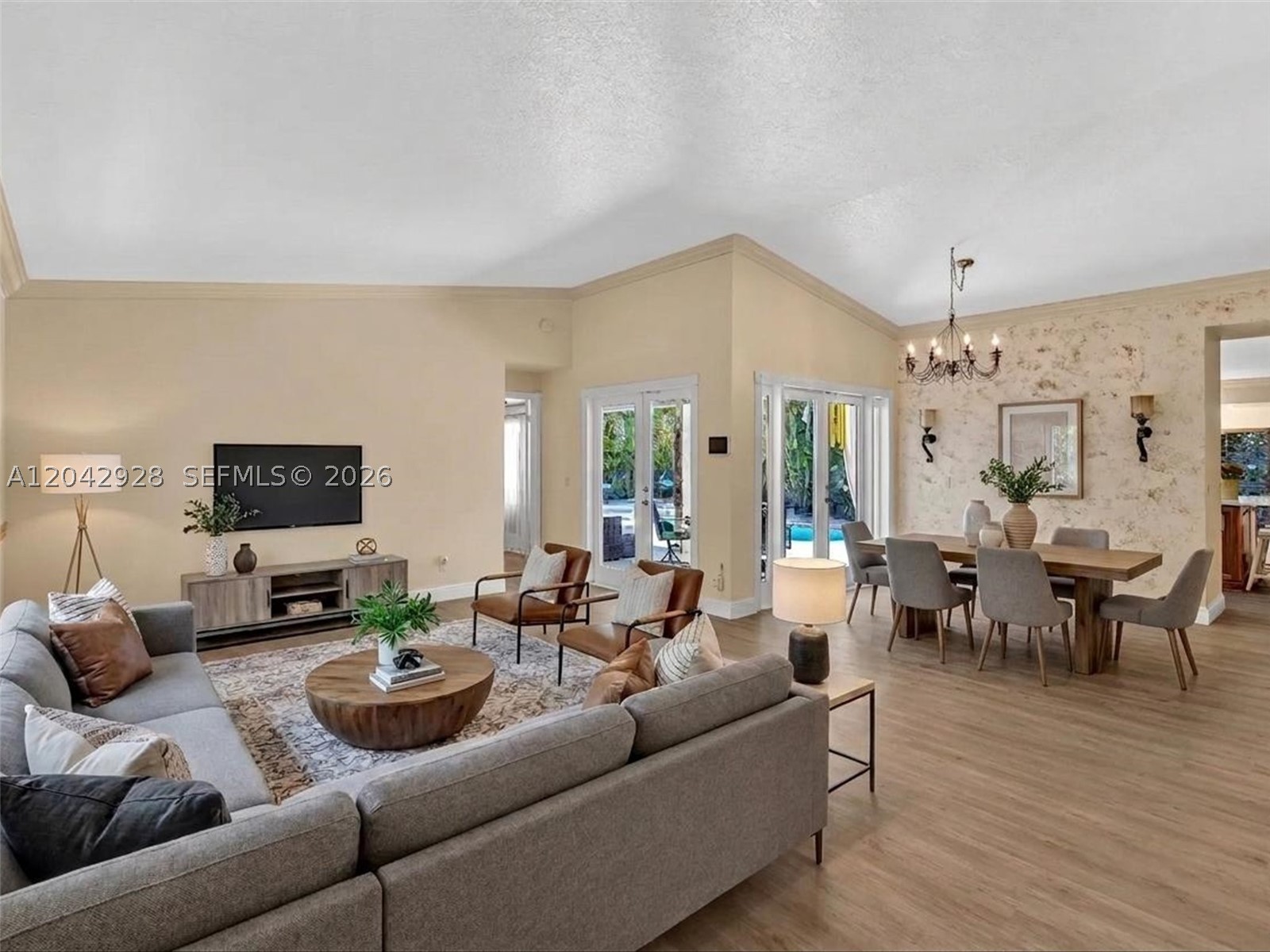 COUNTRY WALK PATIO HOMES - Residential