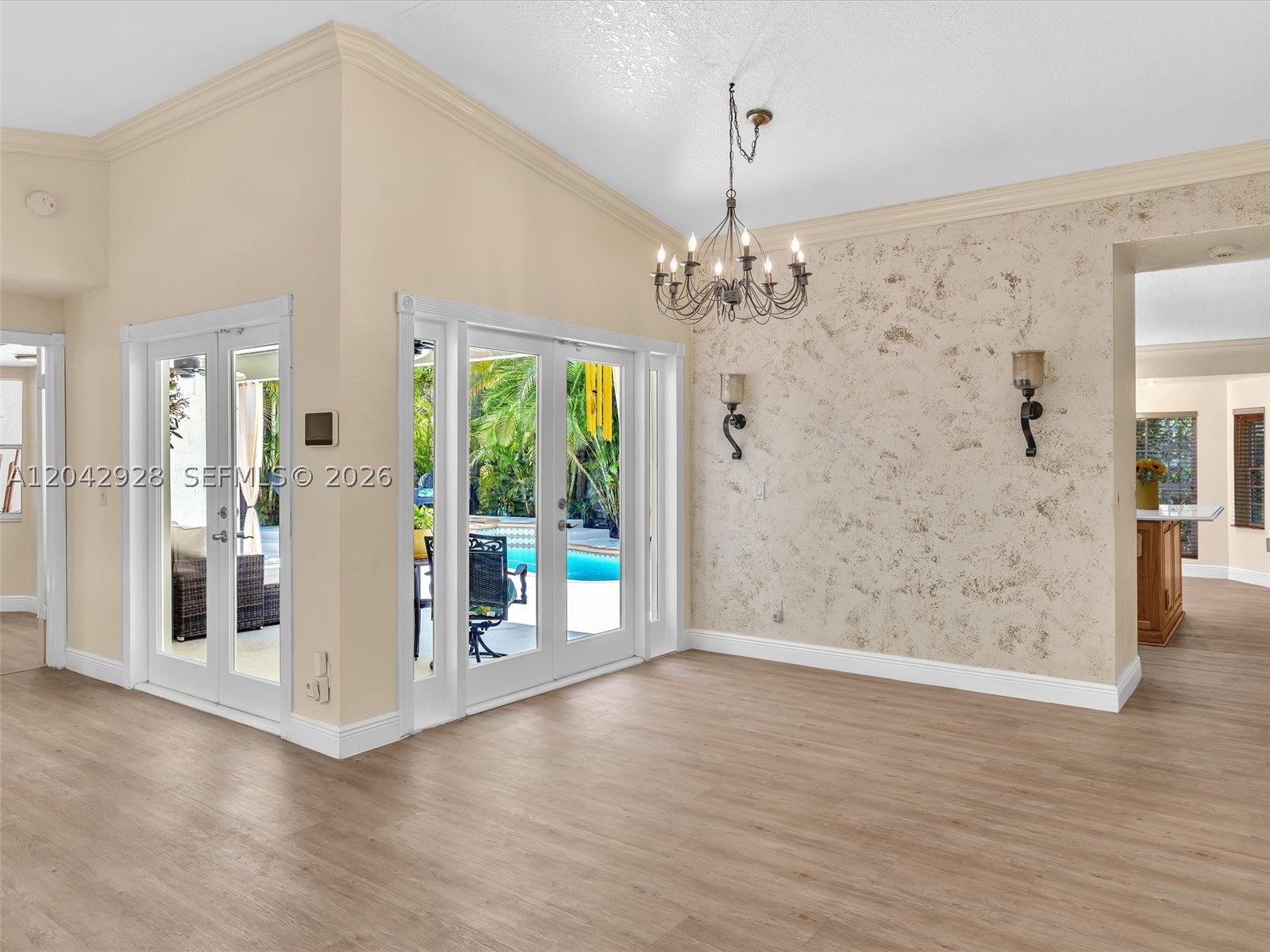 COUNTRY WALK PATIO HOMES - Residential