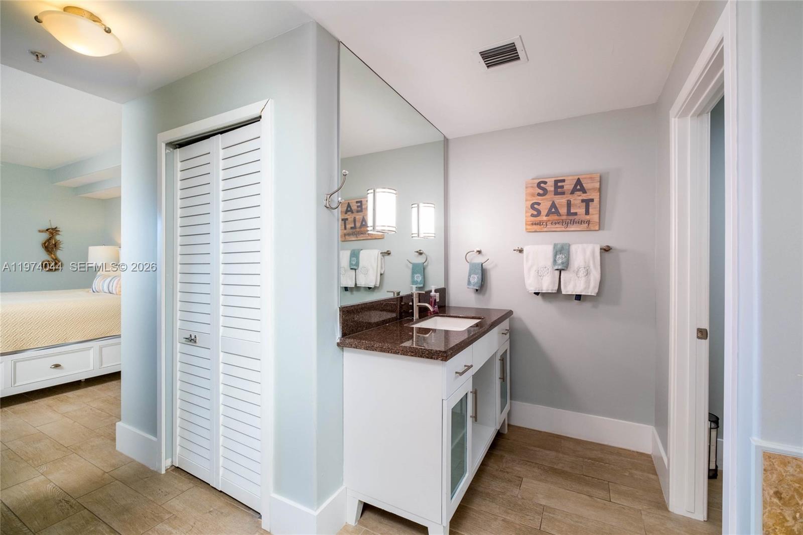 THE DOLPHIN AT MARINERS C - Residential