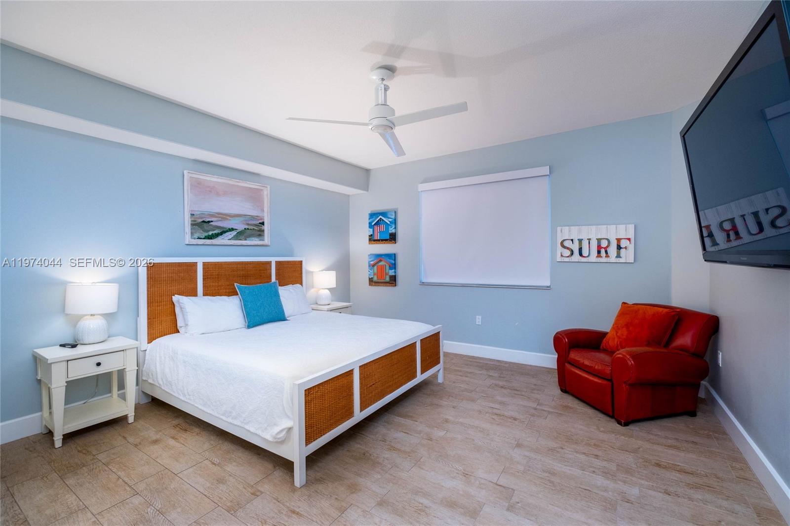 THE DOLPHIN AT MARINERS C - Residential