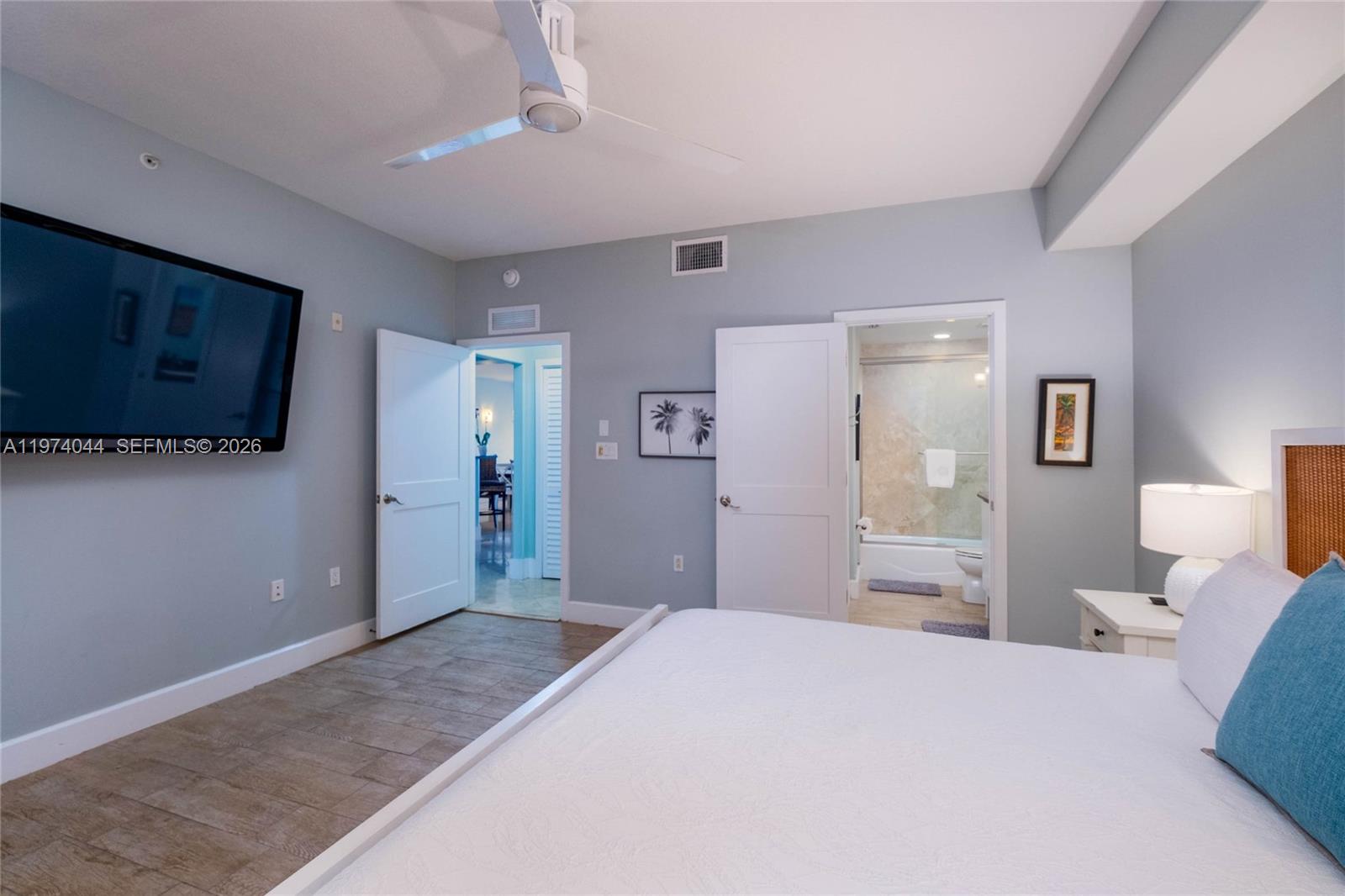 THE DOLPHIN AT MARINERS C - Residential