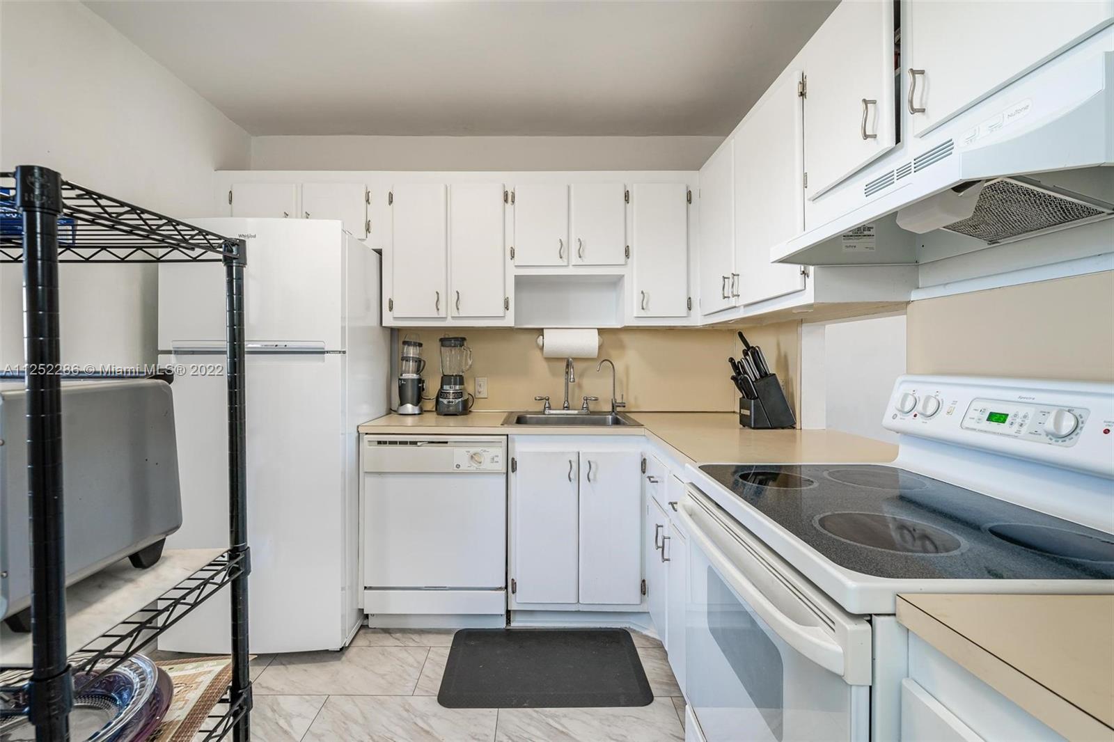 BRAVURA I CONDO - Residential