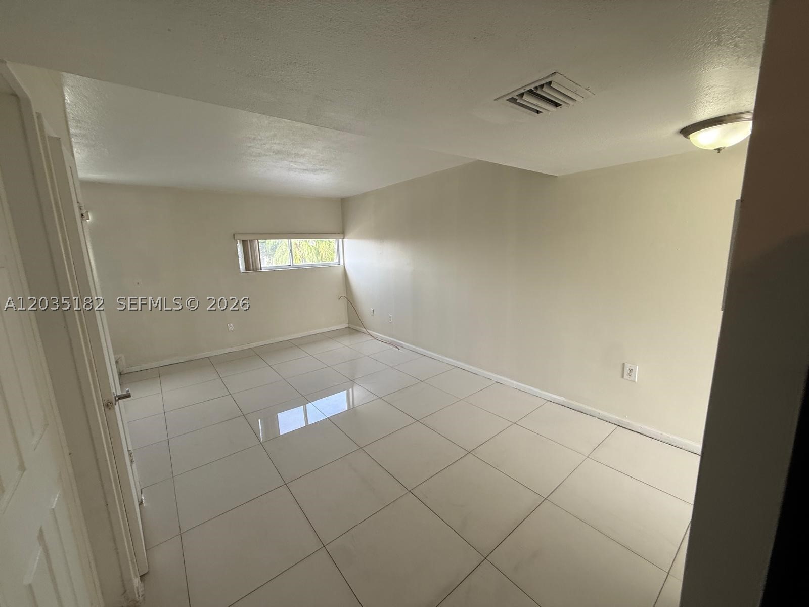 SAVANNAH APARTMENTS CONDO - Residential Lease