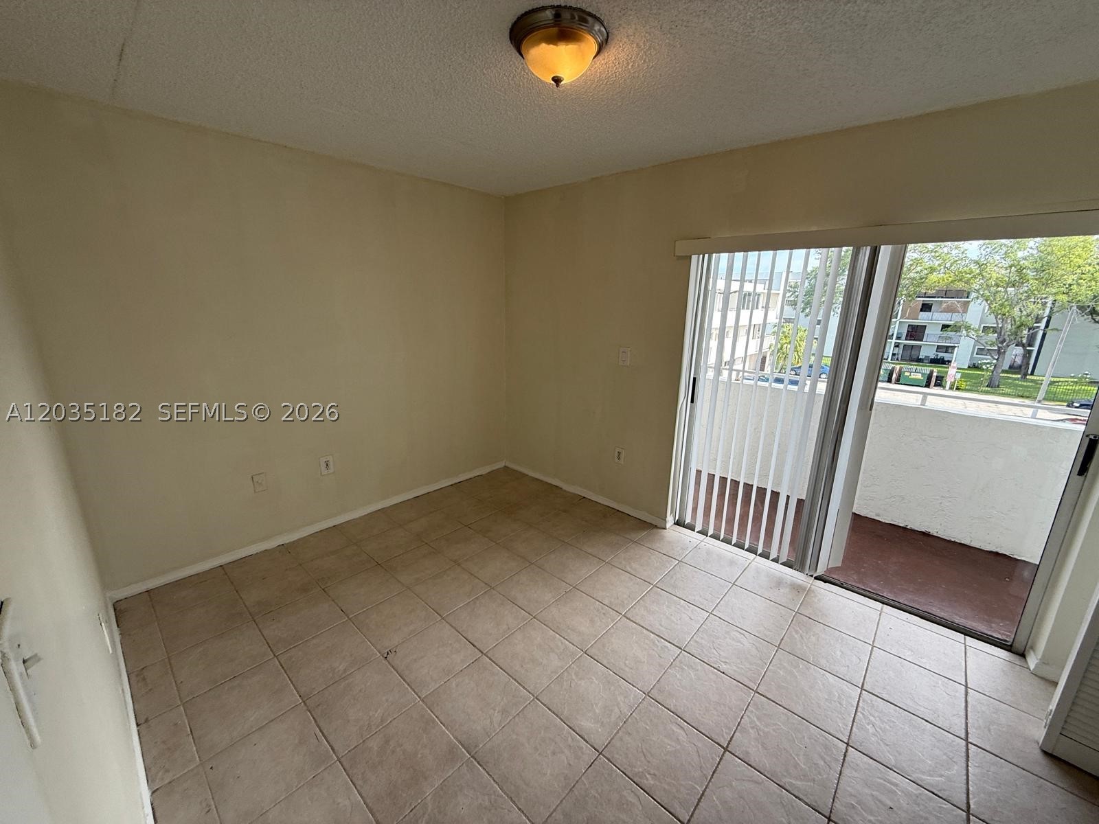 SAVANNAH APARTMENTS CONDO - Residential Lease