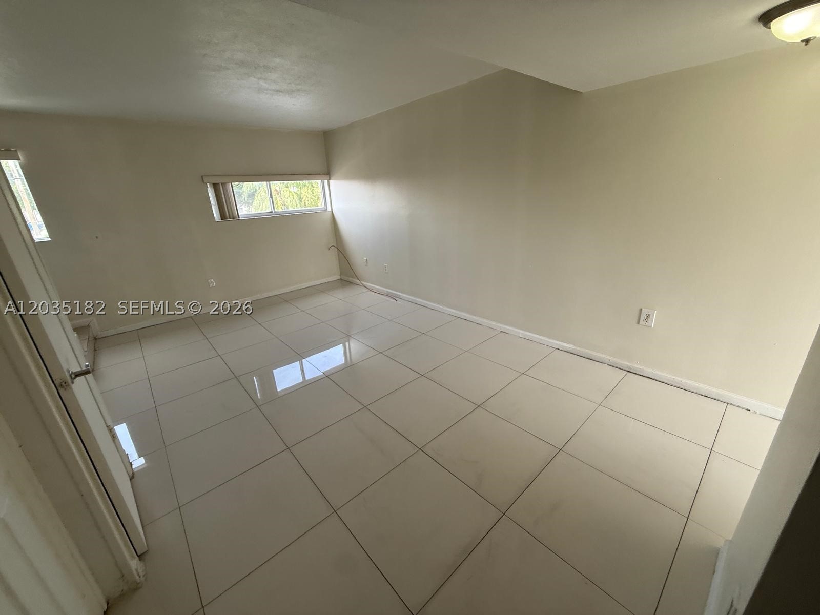 SAVANNAH APARTMENTS CONDO - Residential Lease