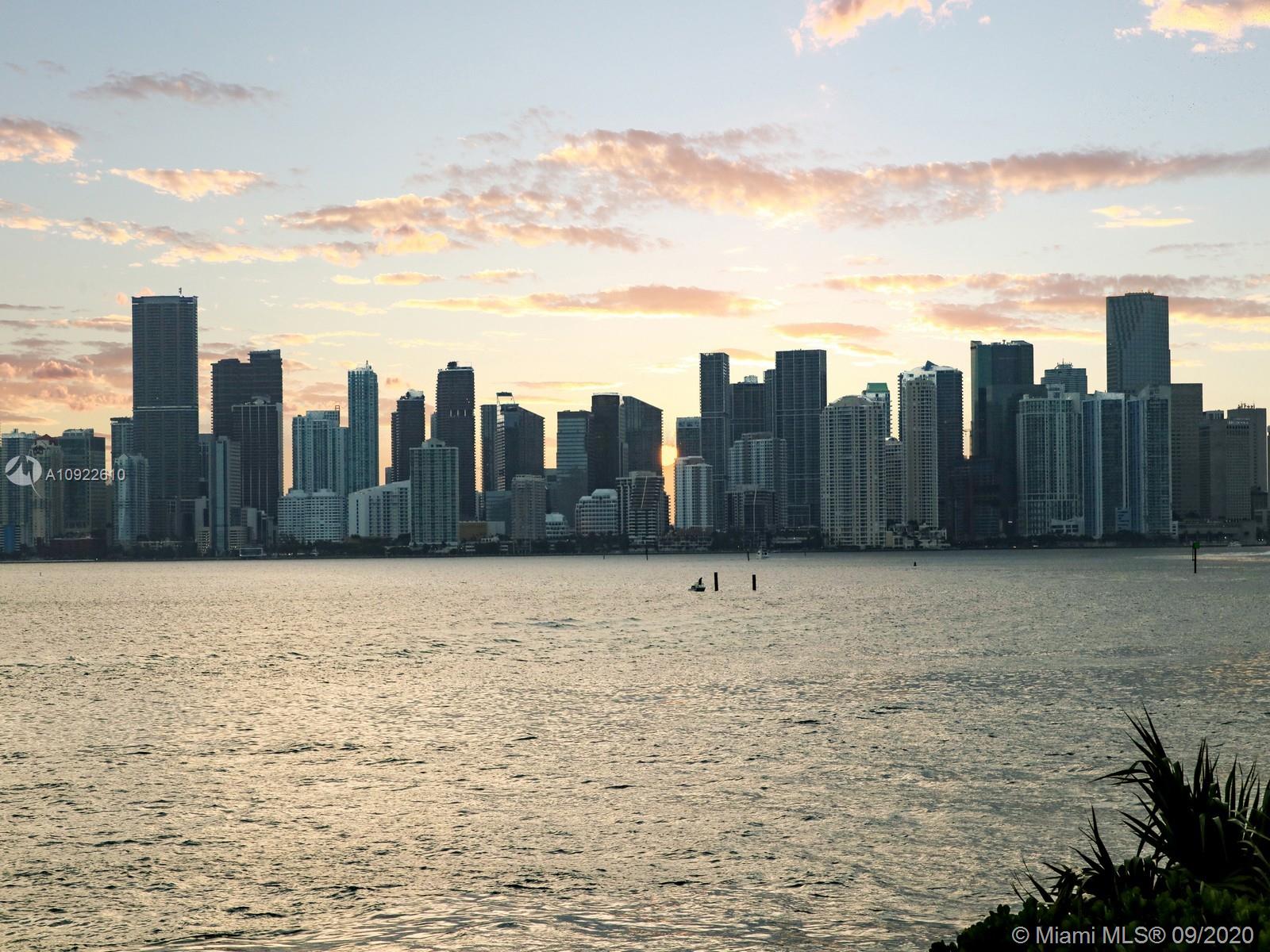 BAYVIEW FISHER ISL CONDO - Residential