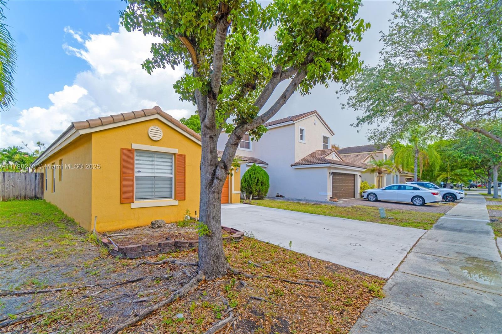 SHORES AT KEYS GATE - Residential