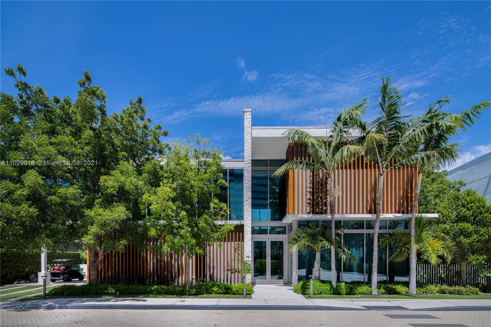 Do not miss the unique opportunity to own the largest one-of-a-kind villa at Oceana Key Biscayne. Oceana Key Biscayne is known as the most luxurious condo development on the island of Key Biscayne. Designed by renowned architectural firm Arquitectonica and developed by Consultatio Real Estate, the project consists of 142 condo residences and 12 luxury villas completed in 2014.
Villa 10 has undergone an extensive rebuilt, which has added nearly 1,200 sq. ft to the property for a total of 6,148 sq. ft and includes:
High-end, luxurious finishes throughout the villa