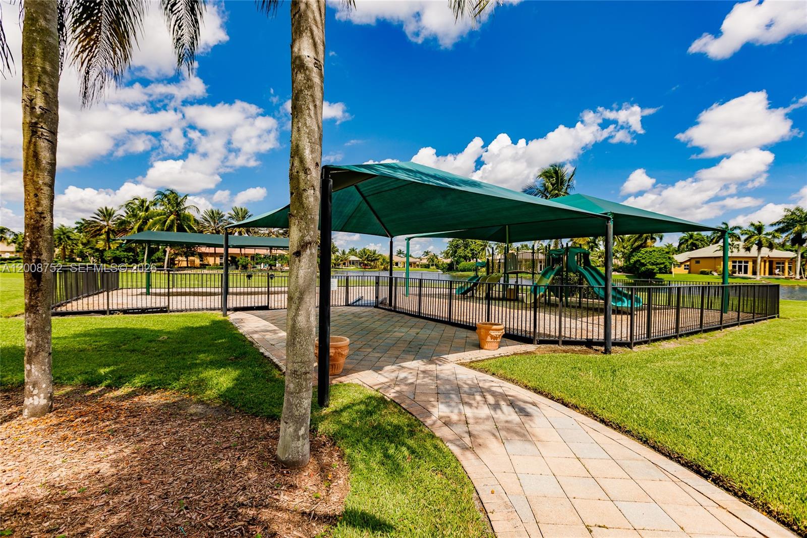 STONEBROOK ESTATES - Residential