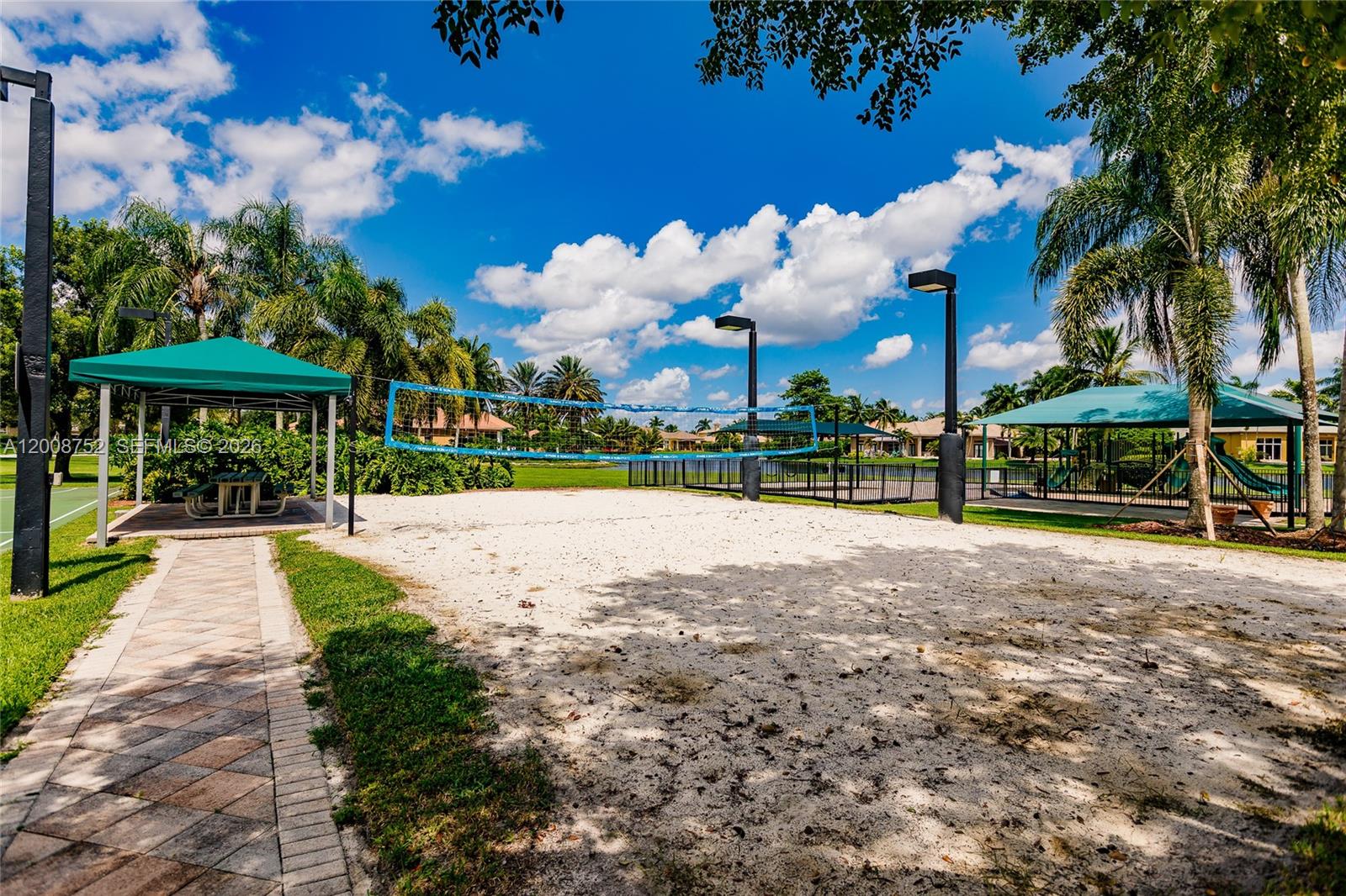STONEBROOK ESTATES - Residential