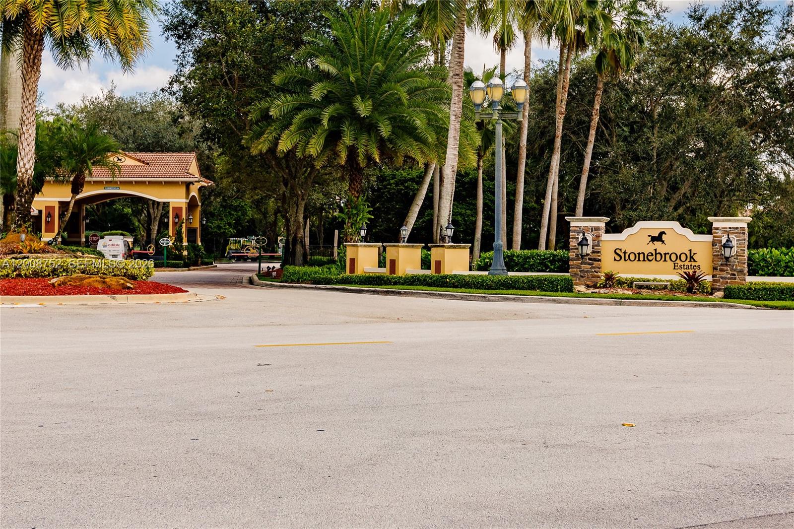 STONEBROOK ESTATES - Residential