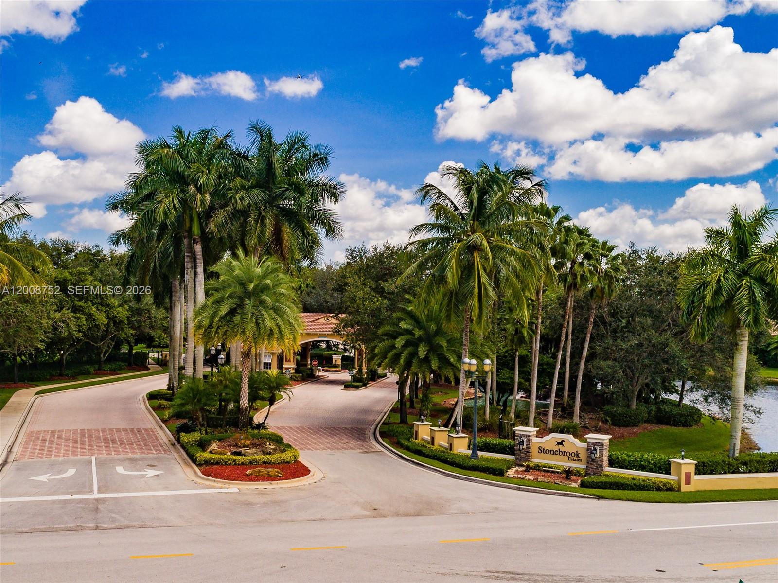 STONEBROOK ESTATES - Residential