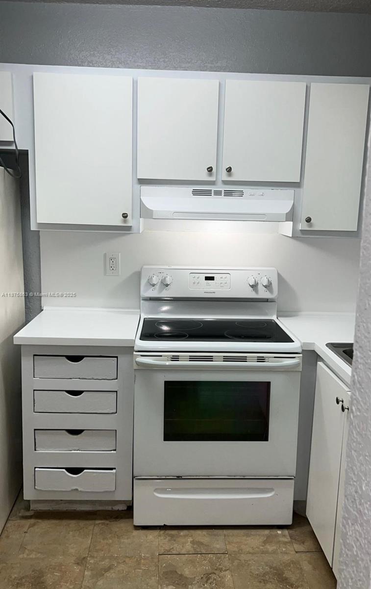 BELLA VENEZIA CONDO - Residential Lease