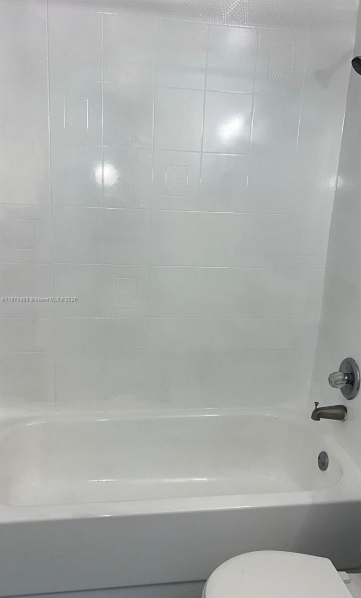 BELLA VENEZIA CONDO - Residential Lease