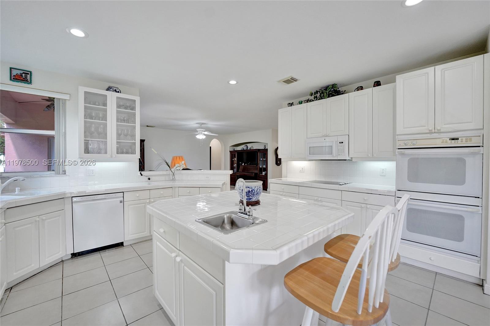 WINDSOR PALMS - Residential