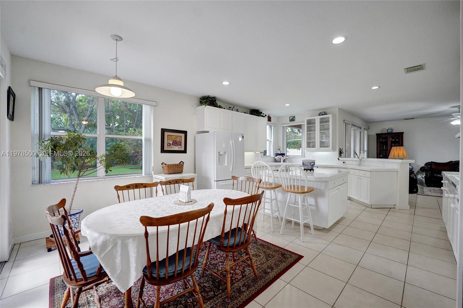 WINDSOR PALMS - Residential