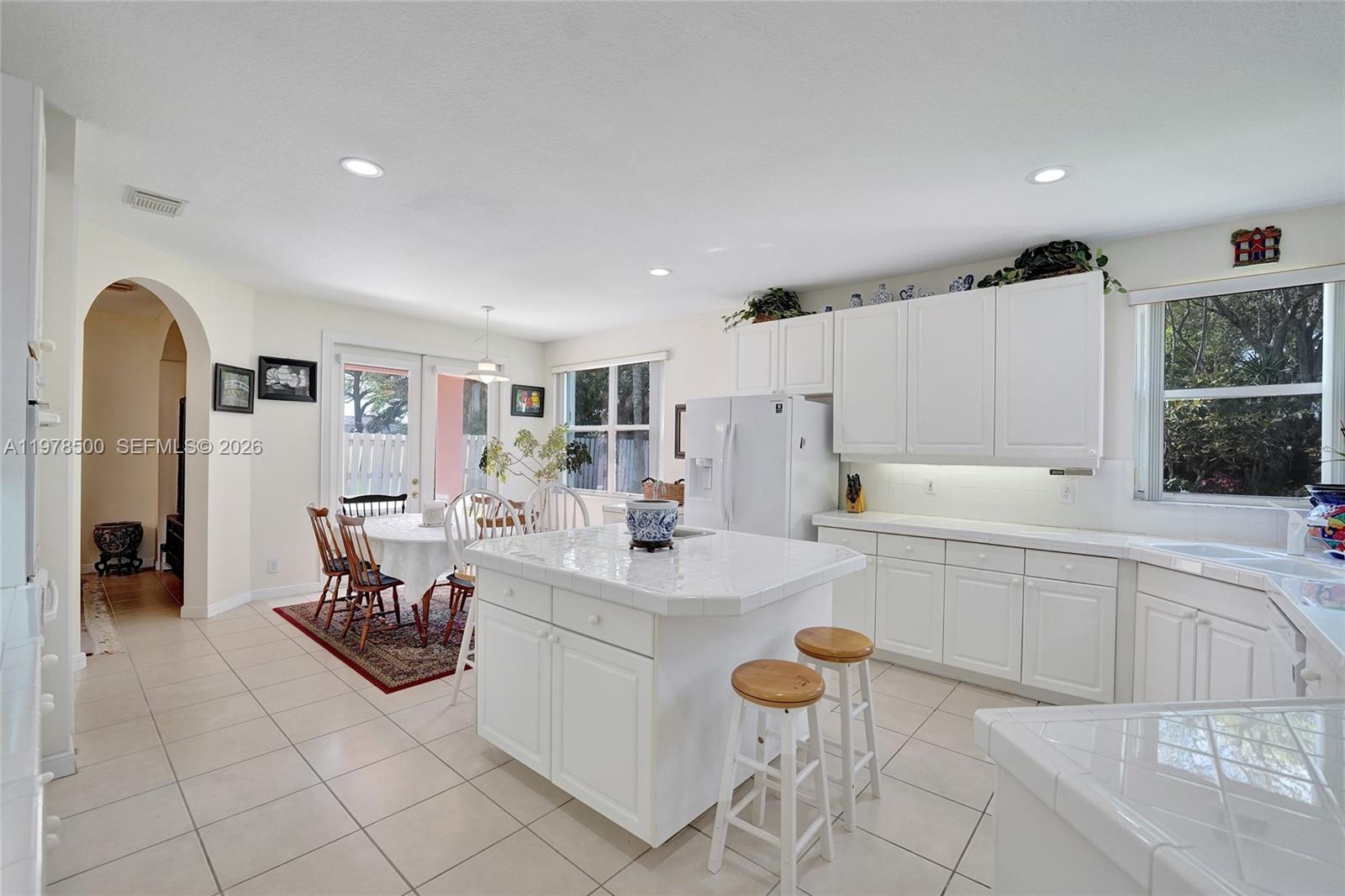 WINDSOR PALMS - Residential