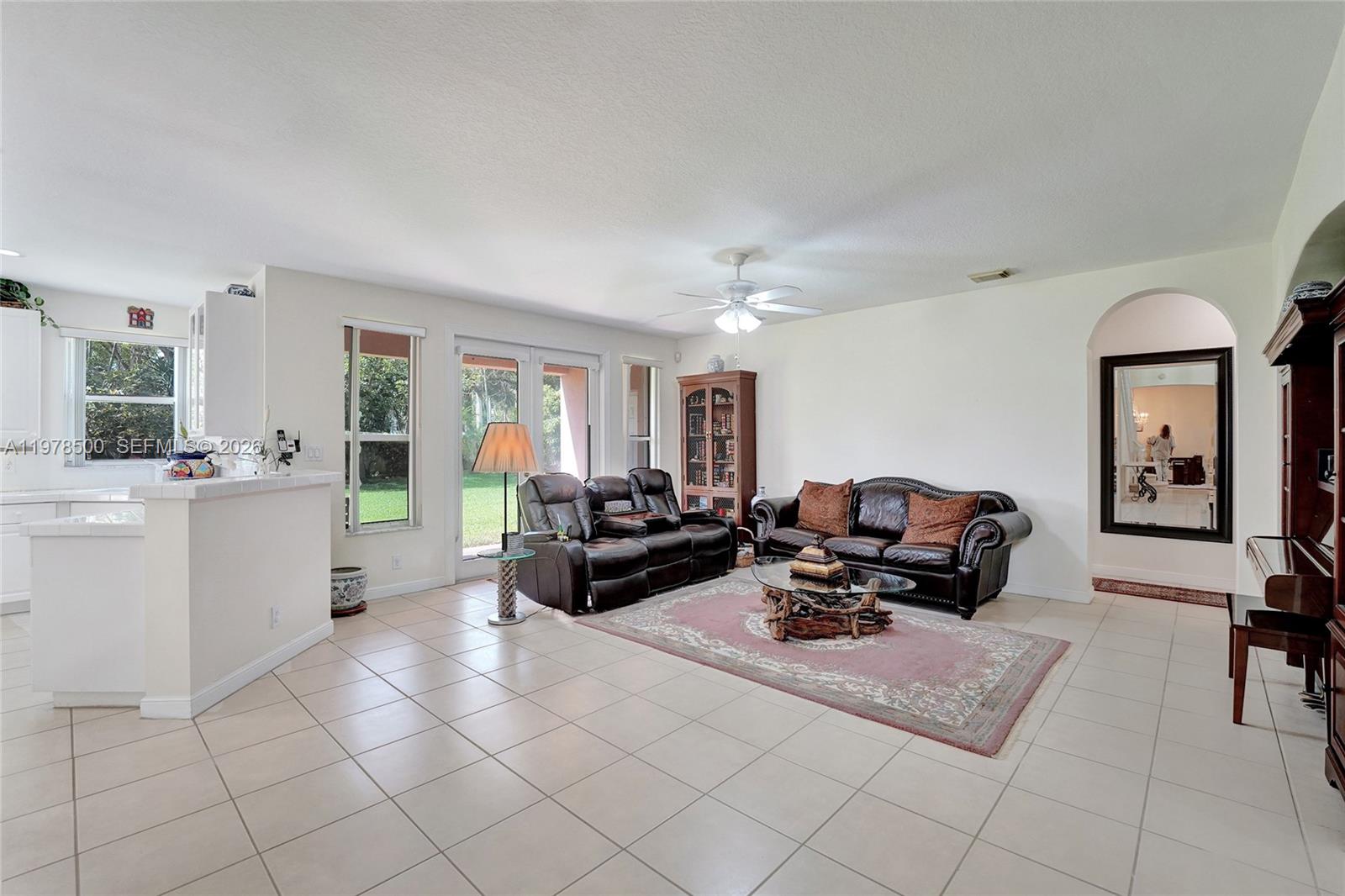 WINDSOR PALMS - Residential