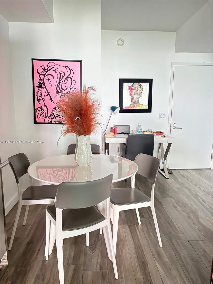 ICON BAY CONDO - Residential Lease