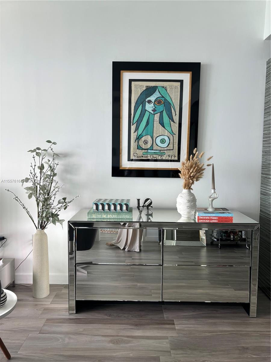 ICON BAY CONDO - Residential Lease