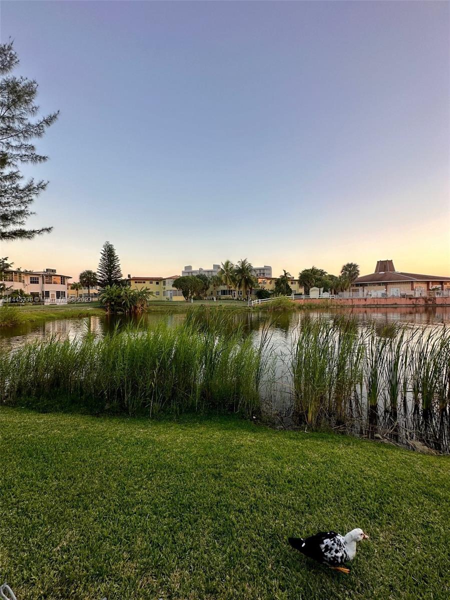 SKY LAKE GARDENS NO 4 CON - Residential