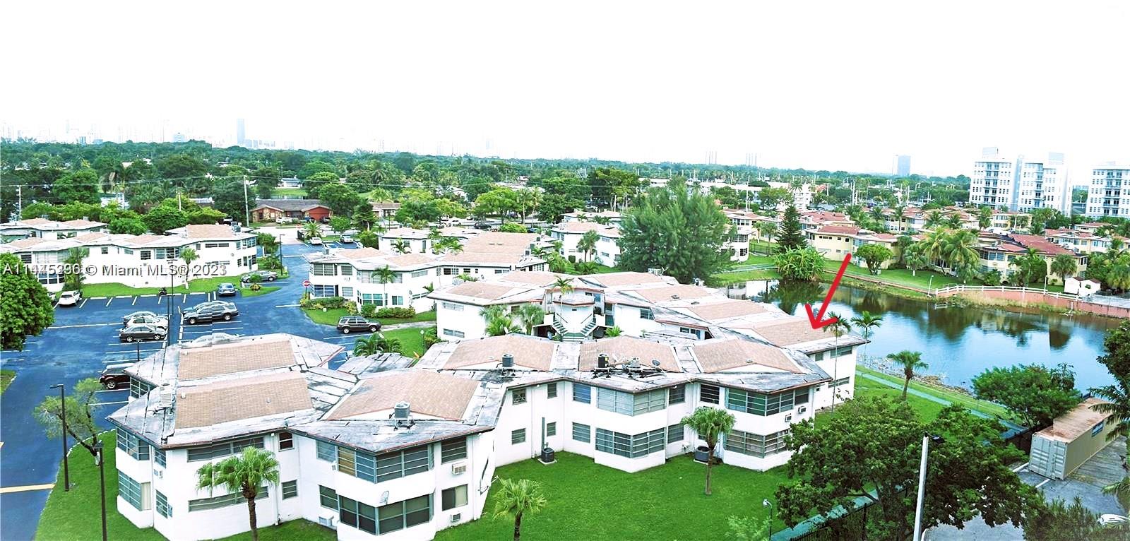 SKY LAKE GARDENS NO 4 CON - Residential