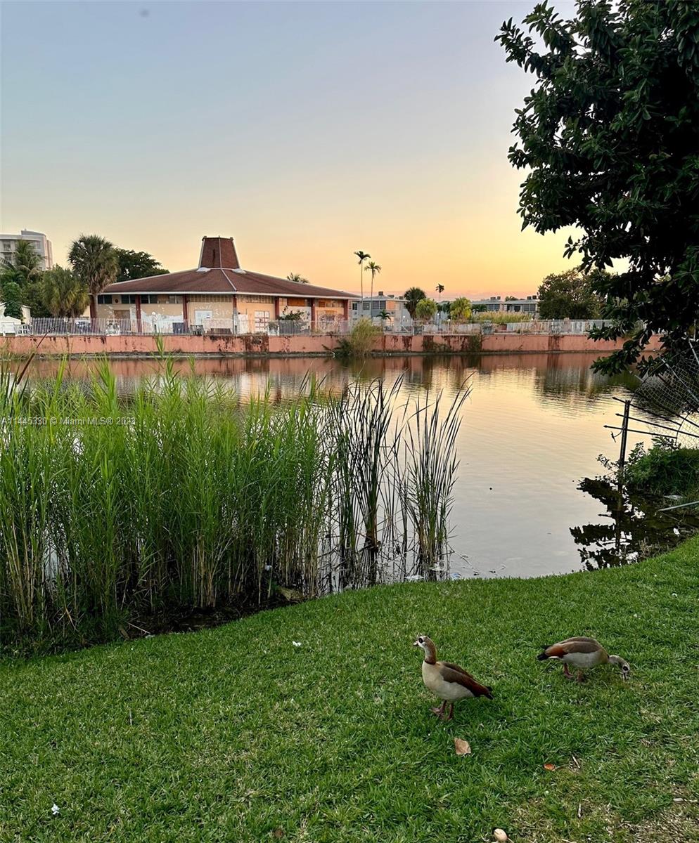 SKY LAKE GARDENS NO 4 CON - Residential