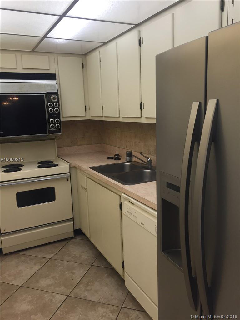 Winston Towers 700 Condo - Residential Lease