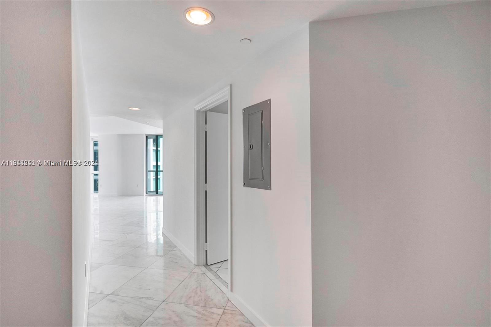 500 BRICKELL WEST CONDO - Residential