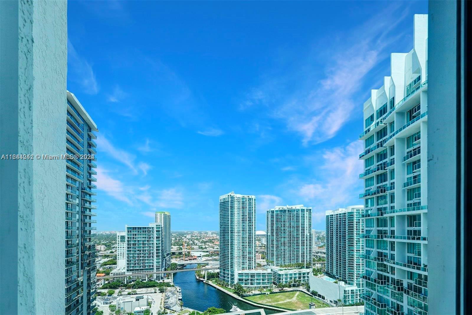 500 BRICKELL WEST CONDO - Residential